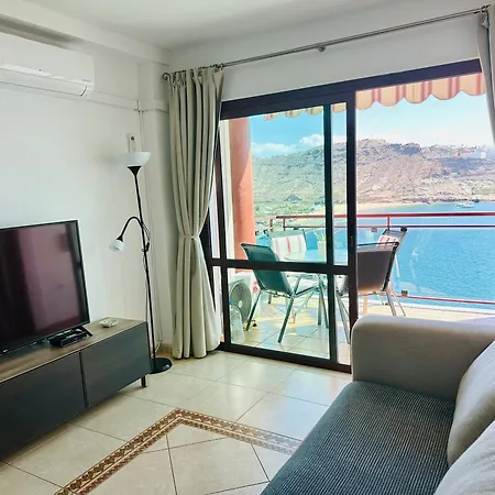 Su Eminencia - Sea View With Modern Comforts