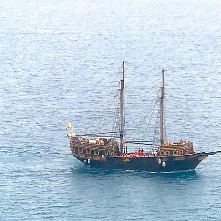 公寓 Su Eminencia - Sea View With Modern Comforts 皮拉亚德尔库拉