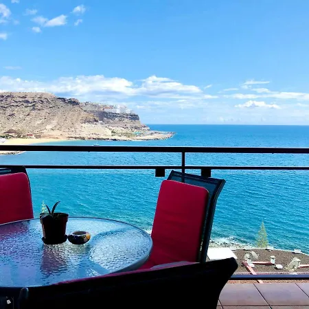 Su Eminencia - Sea View With Modern Comforts Apartament