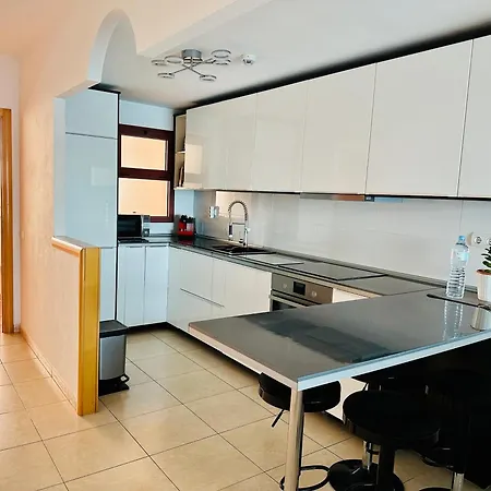 Apartament Su Eminencia - Sea View With Modern Comforts