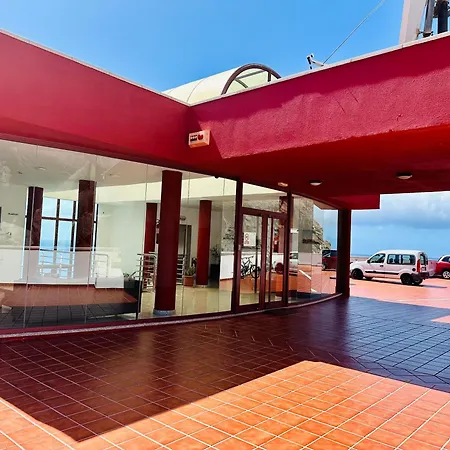 Su Eminencia - Sea View With Modern Comforts Apartment