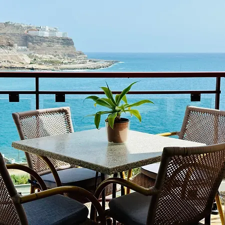 Su Eminencia - Sea View With Modern Comforts Apartament