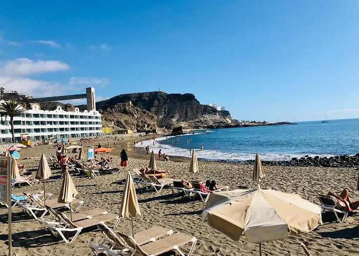 Su Eminencia - Sea View With Modern Comforts 아파트