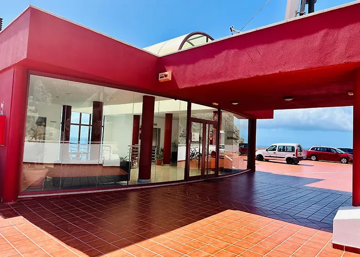 Su Eminencia - Sea View With Modern Comforts 아파트