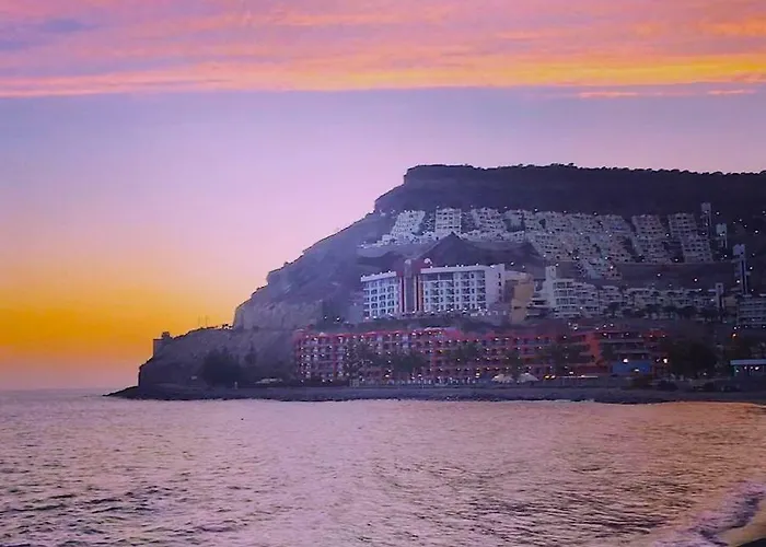 Su Eminencia - Sea View With Modern Comforts 아파트
