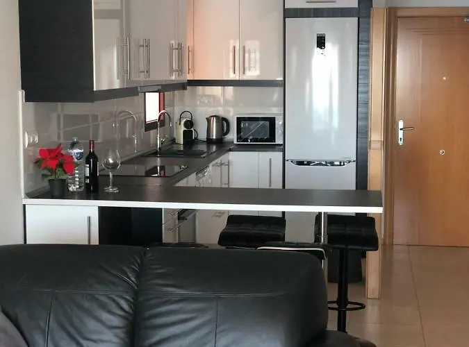 아파트 Su Eminencia - Sea View With Modern Comforts 플라야델쿠라